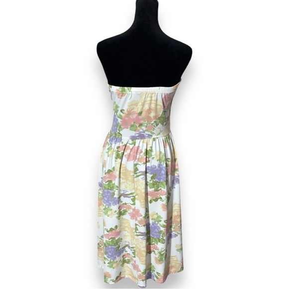 ASOS Mid-Length Sweetheart Neck Cinched Waist White With Floral Strapless Dress - Picture 4 of 15